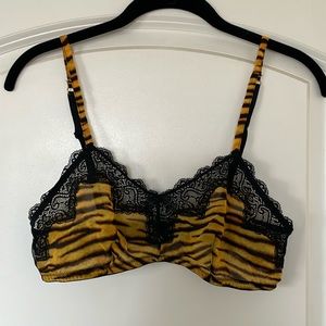 🐯 Savage X Fenty Tiger striped bralette 🐯